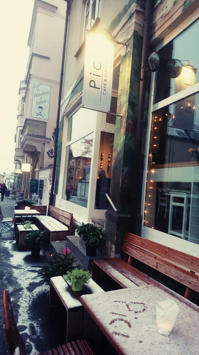 Pici Café & Wine Shop